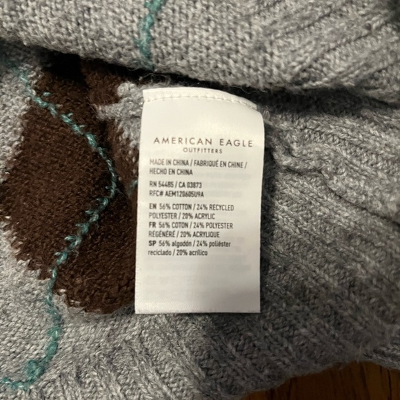 American Eagle Outfitters Gray Argyle Cardigan - Picture 4 of 4
